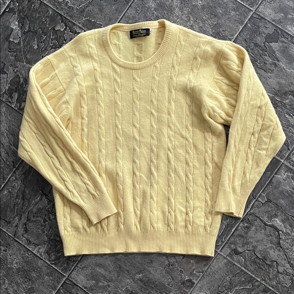 HARVIE & HUDSON Lambswool Cable Knit Cottagecore Coastal Soft Yellow Sweater